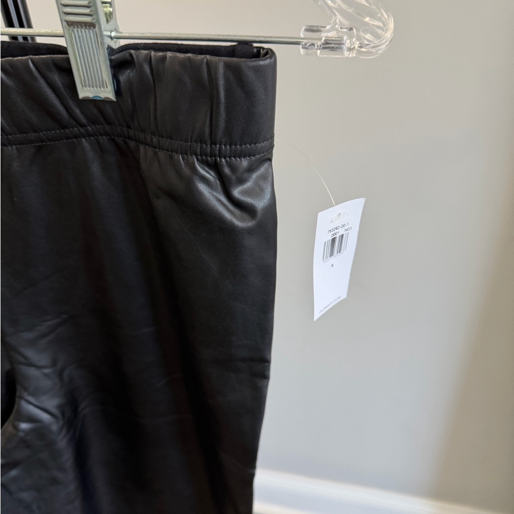 Old Navy Black Faux Leather Leggings - Picture 3 of 6
